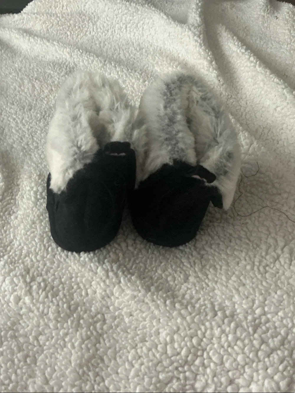 Cozy Faux-Fur Trim Black Kids Booties